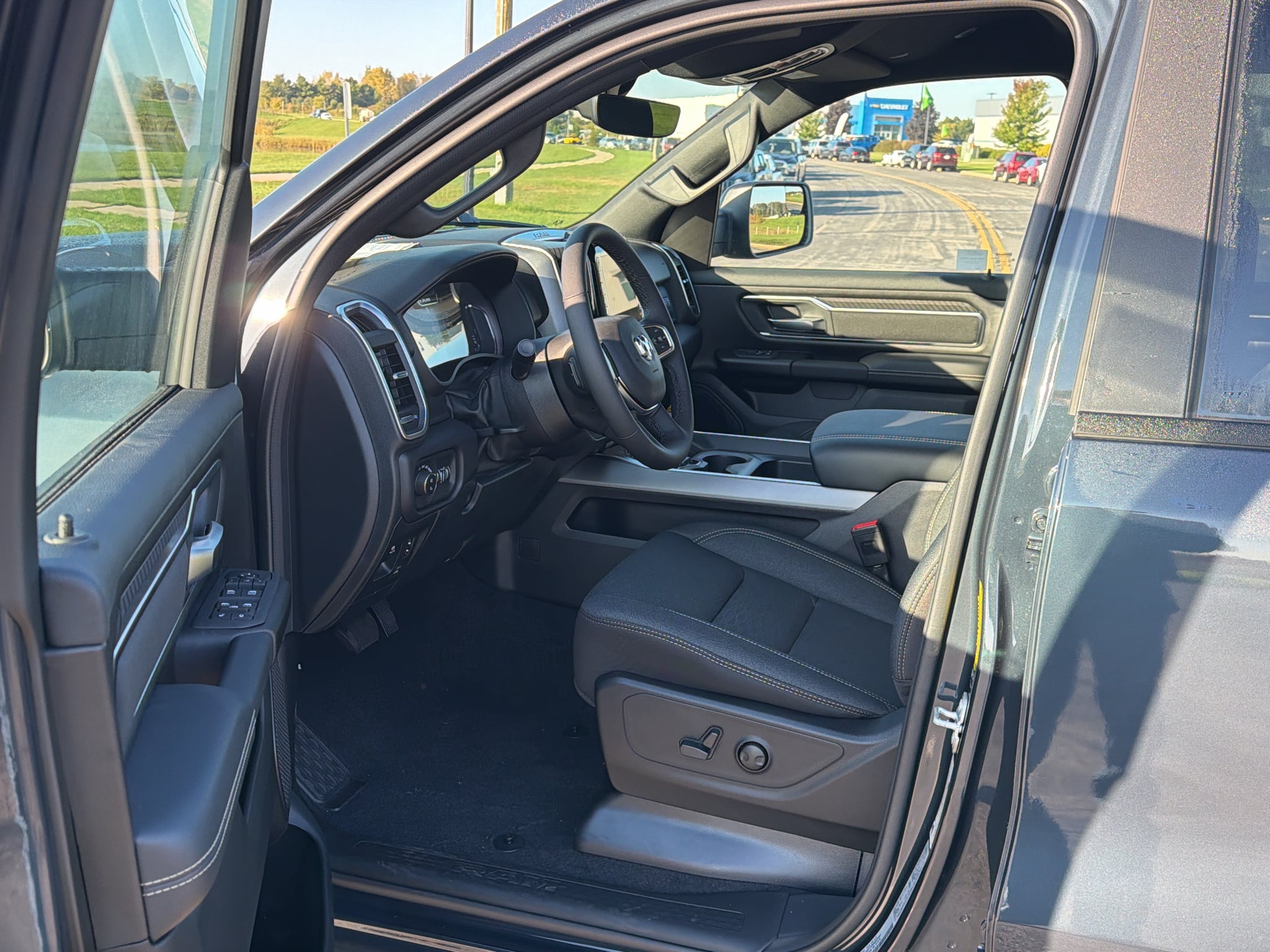2027 RAM 1500 Big Horn Night Edition G/T