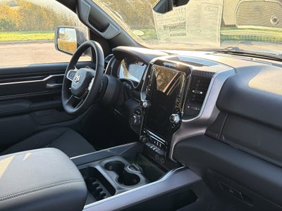 2027 RAM 1500 Big Horn Night Edition G/T