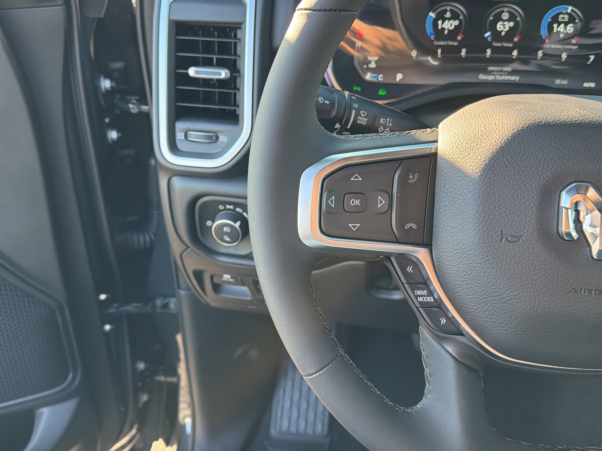 2027 RAM 1500 Big Horn Night Edition G/T