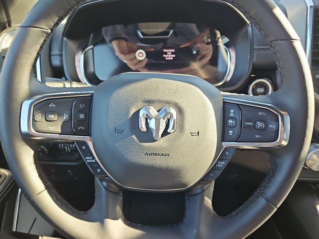 2025 RAM 1500 Laramie Night Edition w/Moonroof