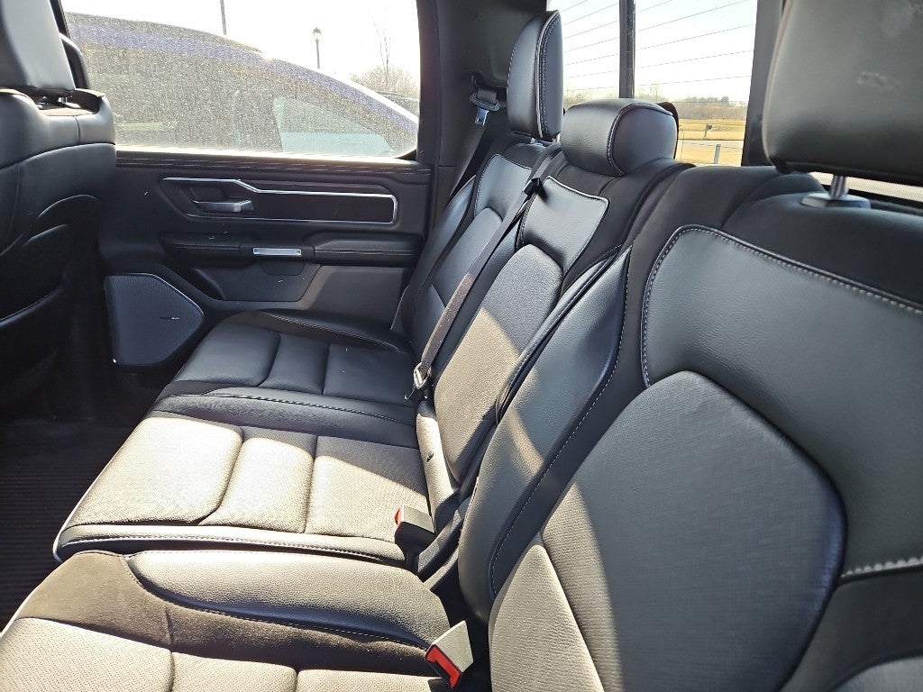 2025 RAM 1500 Laramie Night Edition w/Moonroof