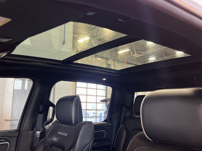 2023 RAM 1500 Laramie Night Edition w/Moonroof