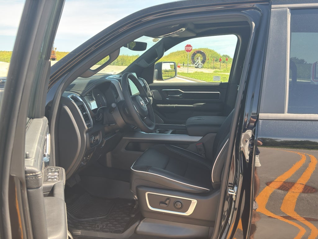 2026 RAM 1500 Laramie Level 2 Night Edition