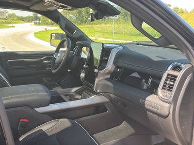 2026 RAM 1500 Laramie Level 2 Night Edition