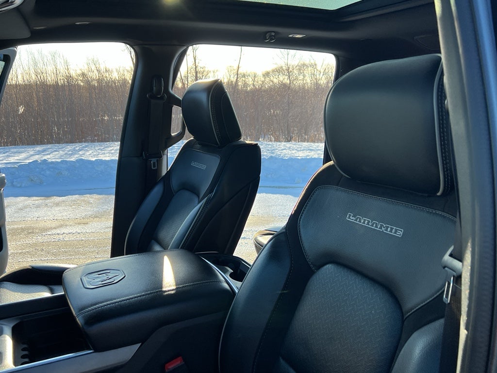 2023 RAM 1500 Laramie Night Edition w/Moonroof