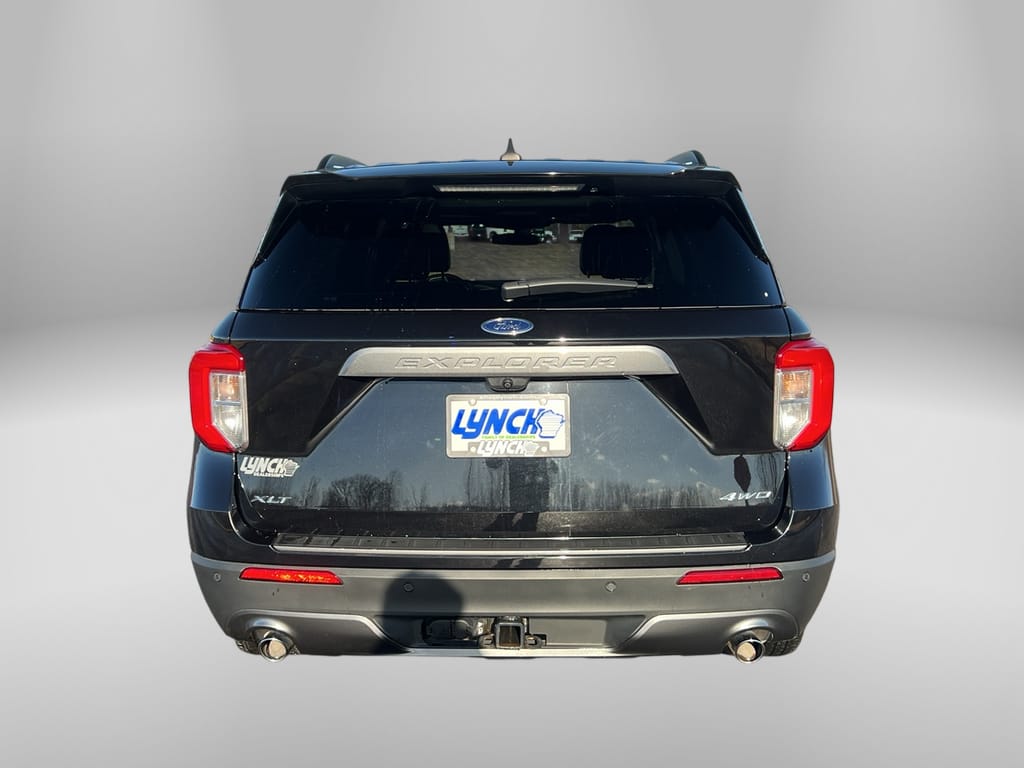 2023 Ford Explorer XLT 202A w/Moonroof
