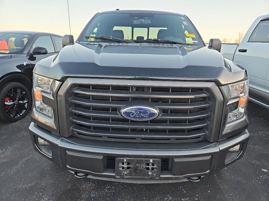 Used 2015 Ford F-150 XLT with VIN 1FTFX1EG2FKD45027 for sale in Mukwonago, WI