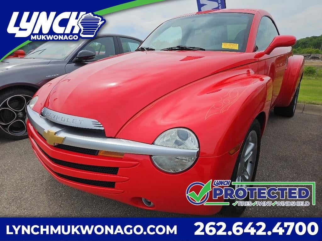 2004 Chevrolet SSR LS's photo