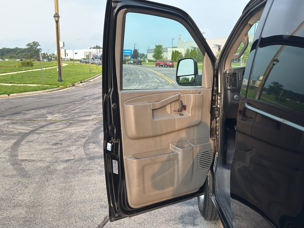 2023 GMC Savana Work Van