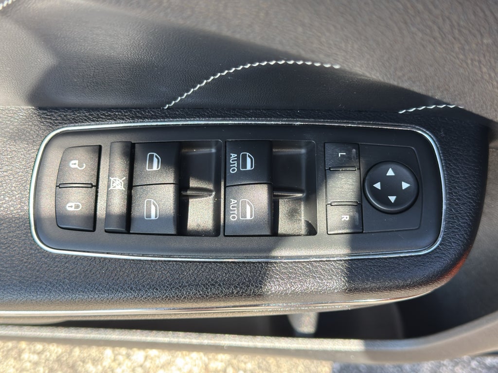 2011 Dodge Charger RT Max