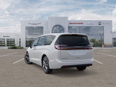 2026 Chrysler Pacifica Select Preferred