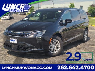 2027 Chrysler Pacifica Select Tech 8 Passenger