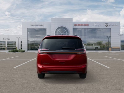 2025 Chrysler Pacifica Select Preferred