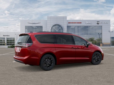 2025 Chrysler Pacifica Select Preferred