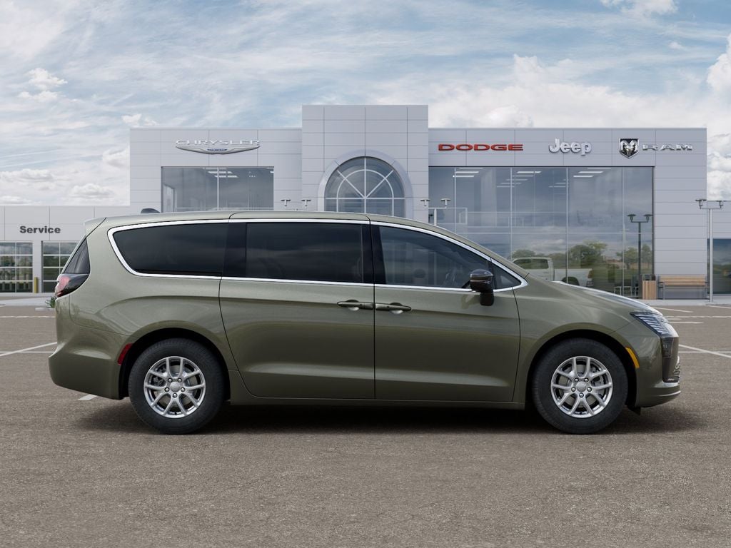 2027 Chrysler Pacifica Select Preferred