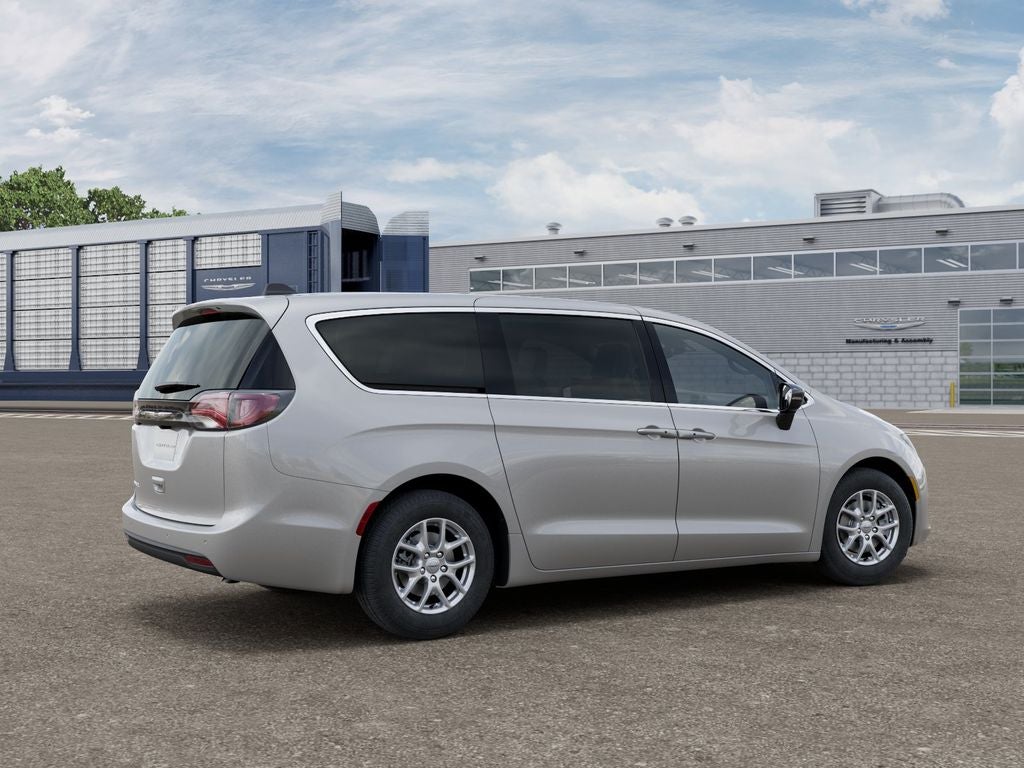 2026 Chrysler Voyager LX