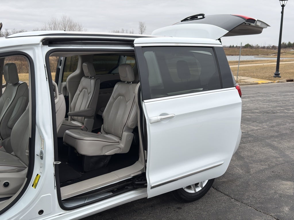 2020 Chrysler Pacifica Limited