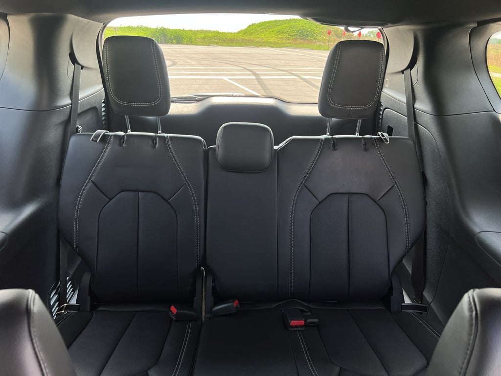 2026 Chrysler Pacifica Select Safety Sphere AWD