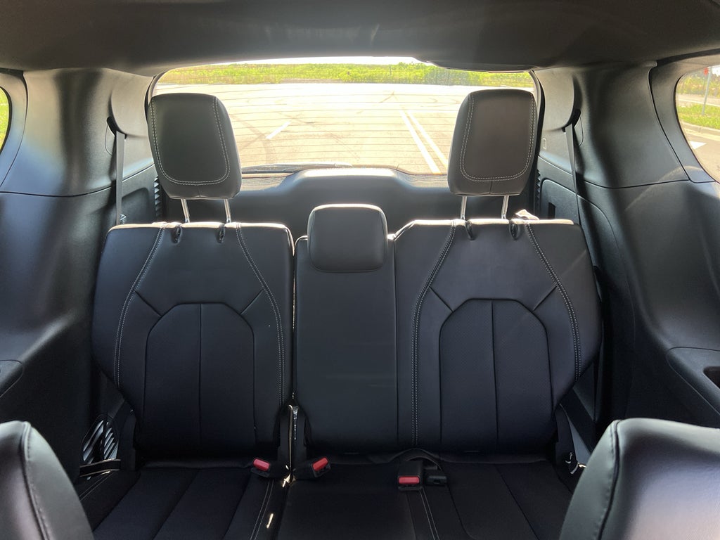 2026 Chrysler Pacifica Select S Pkg/ AWD