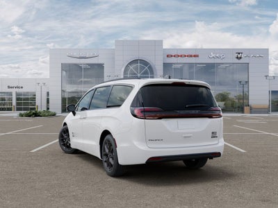 2027 Chrysler Pacifica Select 250th Anniversary AWD