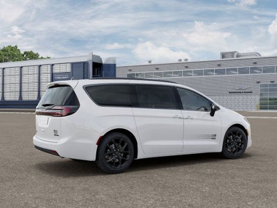 2027 Chrysler Pacifica Select 250th Anniversary AWD