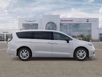 2026 Chrysler Pacifica Select AWD