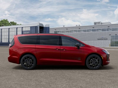 2027 Chrysler Pacifica Select 250th Anniversary AWD
