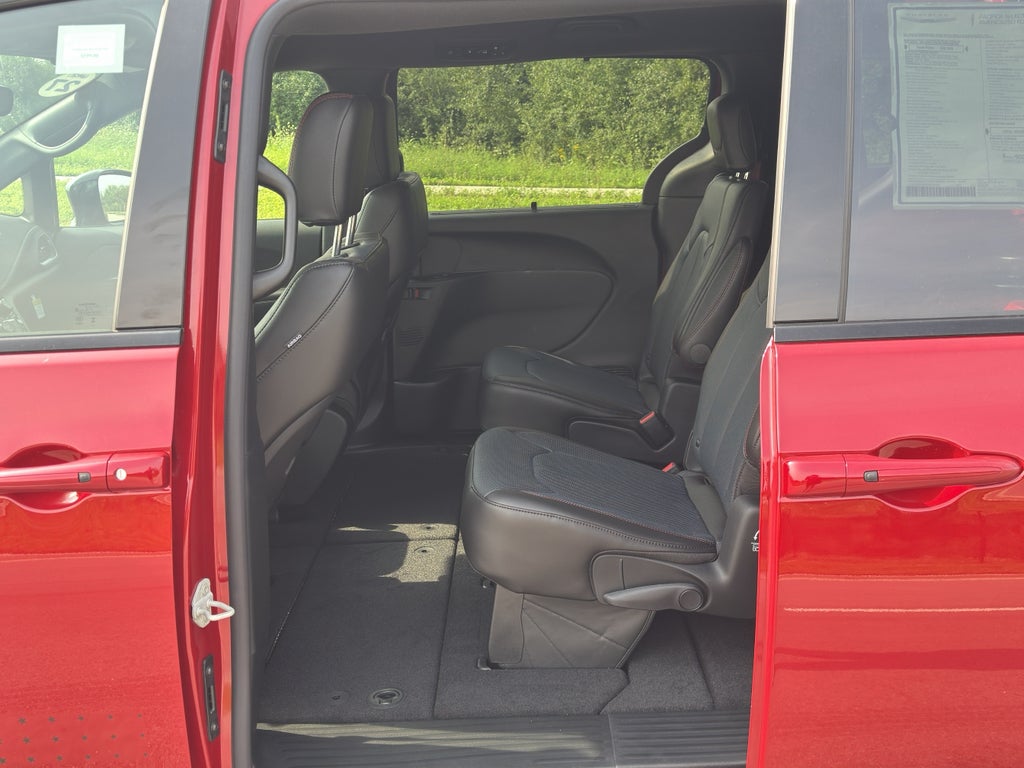 2027 Chrysler Pacifica Select 250th Anniversary AWD