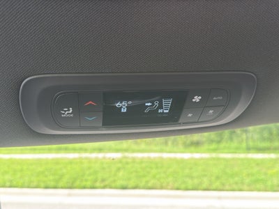 2027 Chrysler Pacifica Select 250th Anniversary AWD