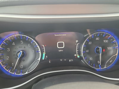 2027 Chrysler Pacifica Select Tech AWD