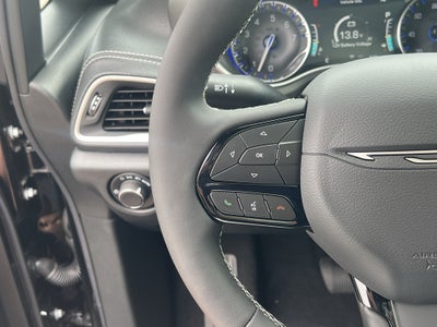 2027 Chrysler Pacifica Limited S AWD