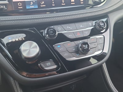 2027 Chrysler Pacifica Limited Family Tech AWD