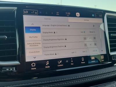 2027 Chrysler Pacifica Limited Family Tech AWD