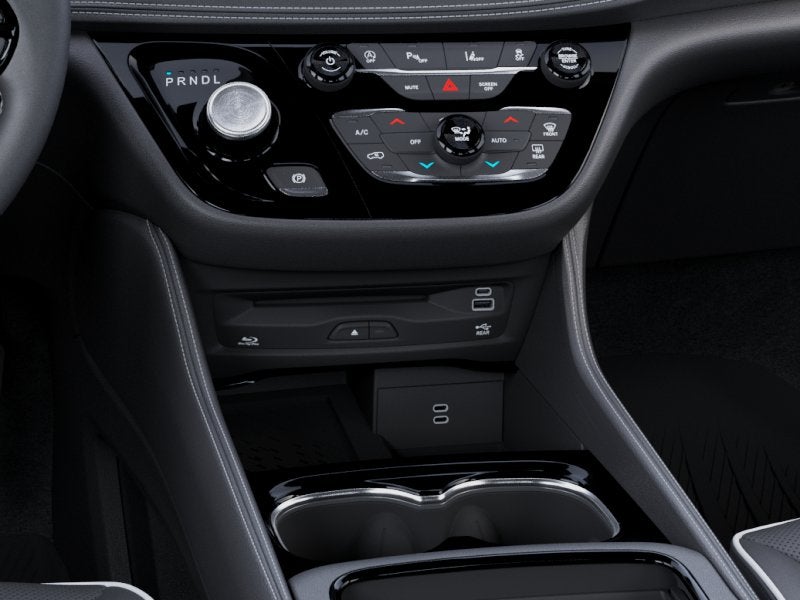 2027 Chrysler Pacifica Limited Family Tech AWD