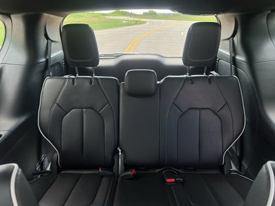 2027 Chrysler Pacifica Limited S AWD