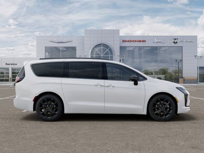 2027 Chrysler Pacifica Limited Preferred AWD