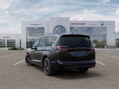 2027 Chrysler Pacifica Limited S AWD