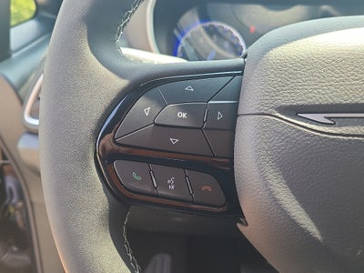 2027 Chrysler Pacifica Limited S AWD