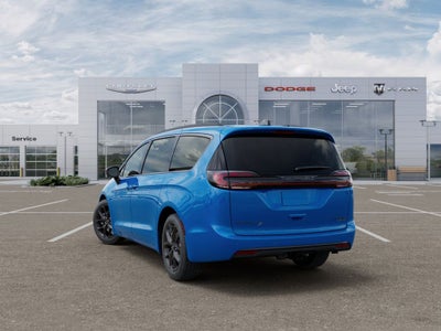 2027 Chrysler Pacifica Limited Luxury Tech S pkg AWD