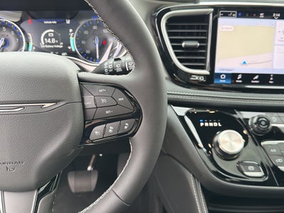 2027 Chrysler Pacifica Limited Luxury Tech S pkg AWD