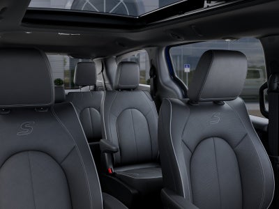 2027 Chrysler Pacifica Limited Luxury Tech S pkg AWD