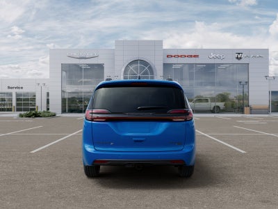 2027 Chrysler Pacifica Limited Luxury Tech S pkg AWD