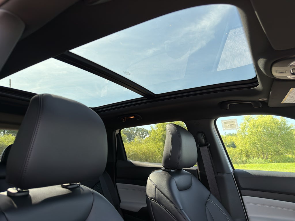 2026 Jeep Compass Limited Sun, Sound & Nav