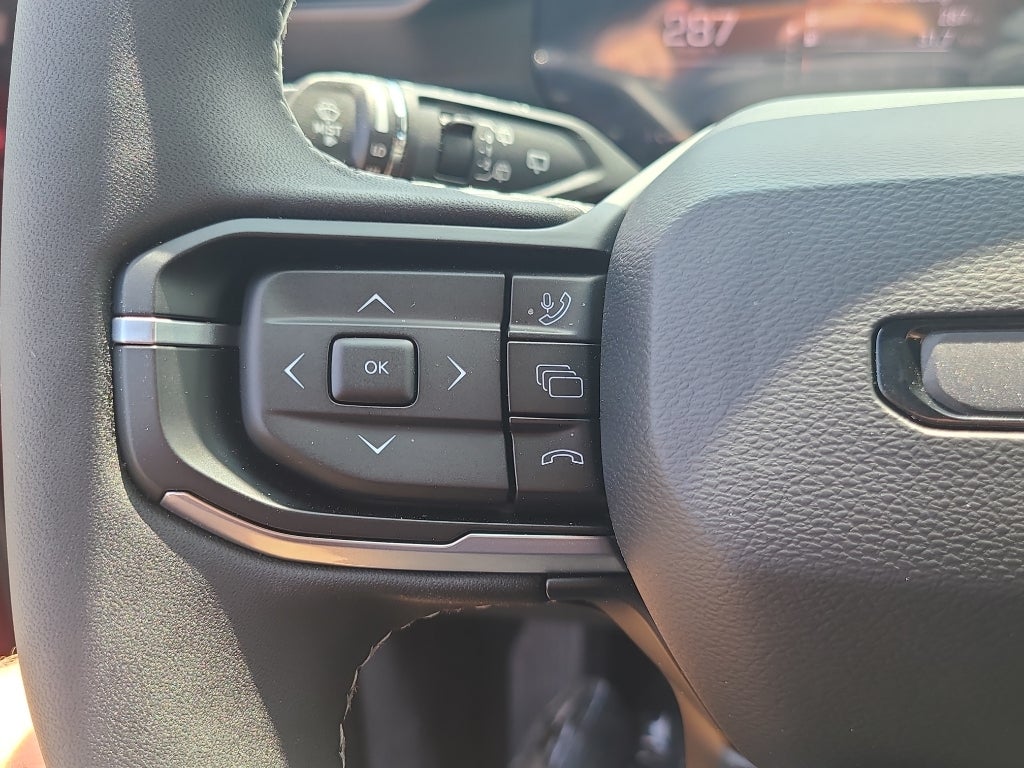 2026 Jeep Cherokee Laredo Red Hot 4WD