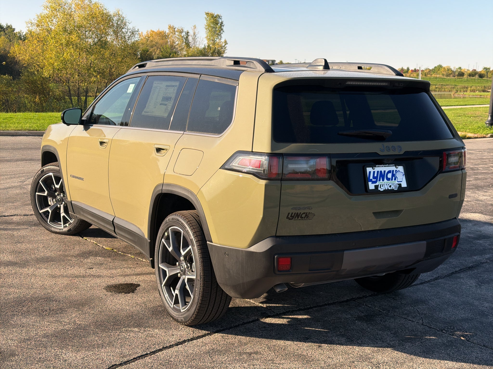 2026 Jeep Cherokee Overland Advanced Pro-Tech Tow