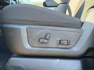 2027 RAM 2500 Big Horn Level 2 w/Hemi