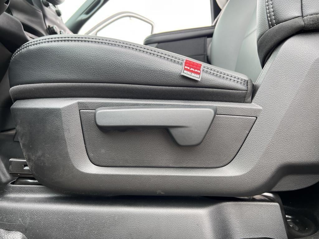 2023 RAM 5500 Chassis Tradesman