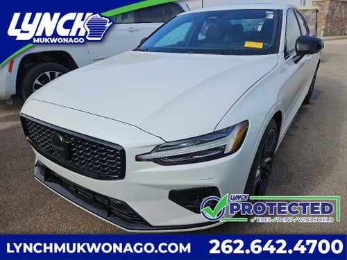 2024 Volvo S60 Plus Black Edition