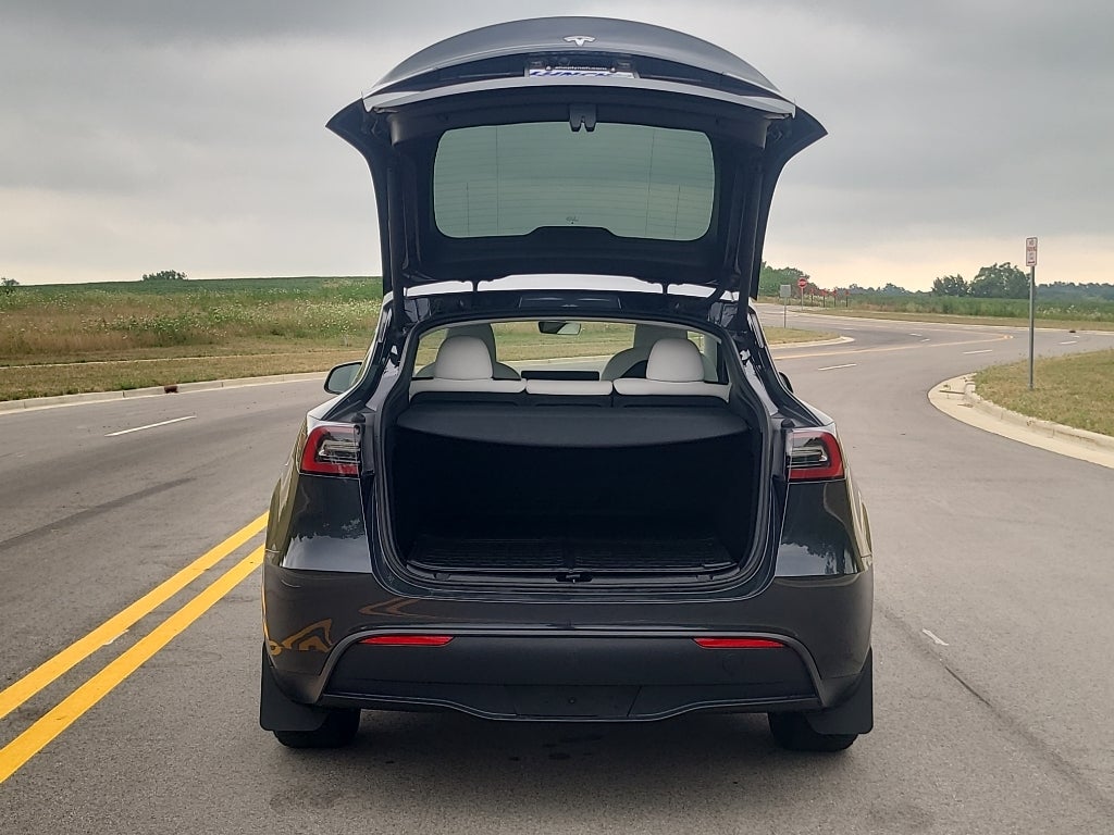 2024 Tesla Model Y Long Range