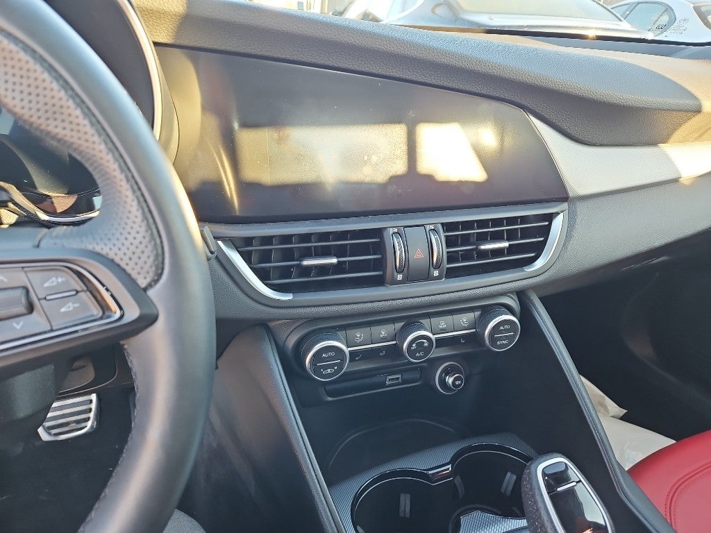 2024 Alfa Romeo Giulia Veloce